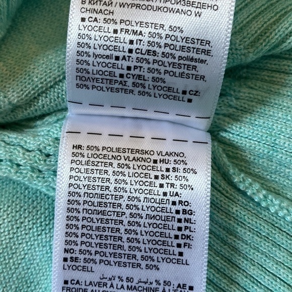 Athleta Women's XS Evergreen Hoodie Sweater - Picture 13 of 14